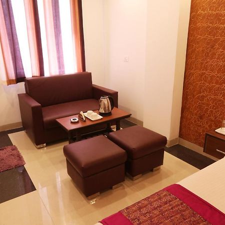 Hotel Ark Wood Új-Delhi Kültér fotó
