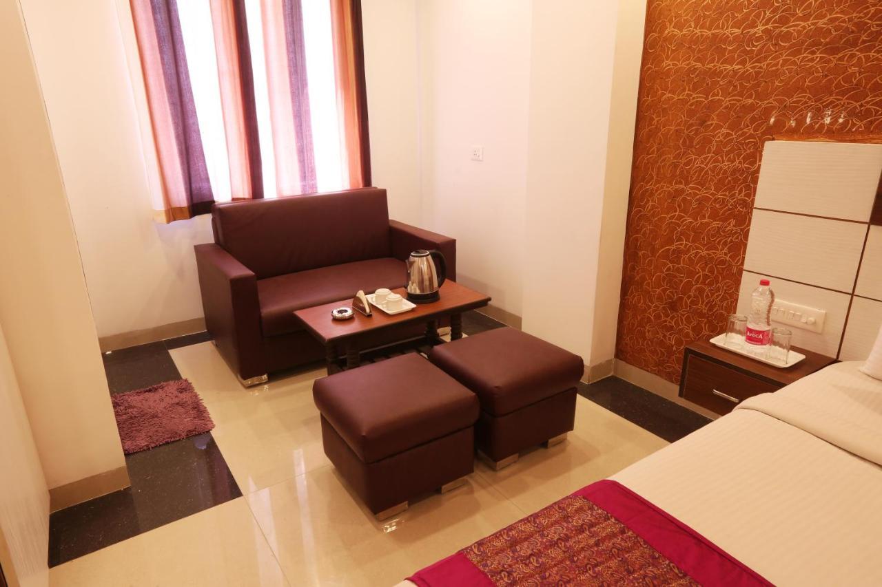 Hotel Ark Wood Új-Delhi Kültér fotó