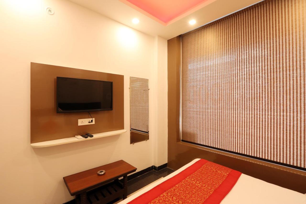 Hotel Ark Wood Új-Delhi Kültér fotó