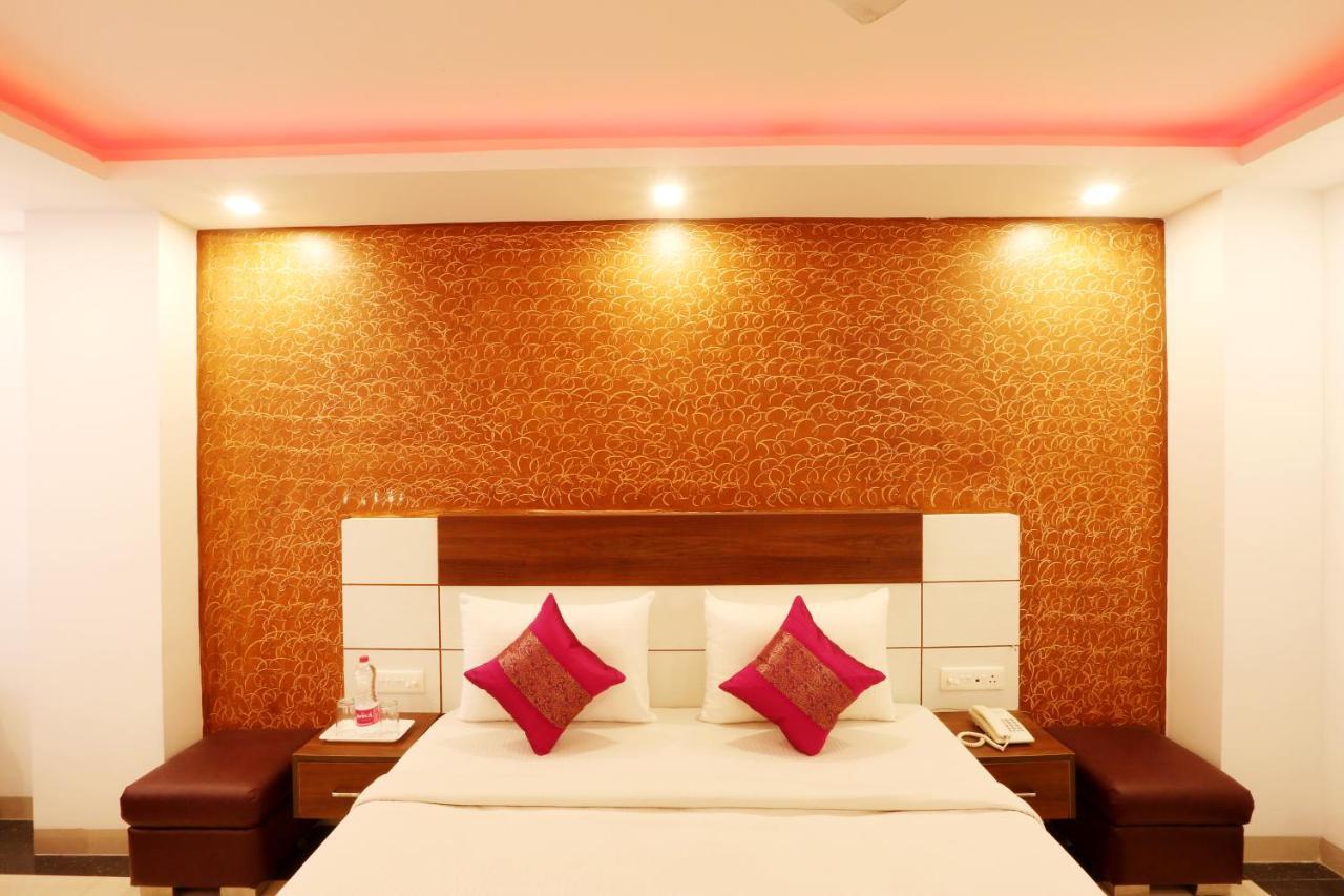 Hotel Ark Wood Új-Delhi Kültér fotó
