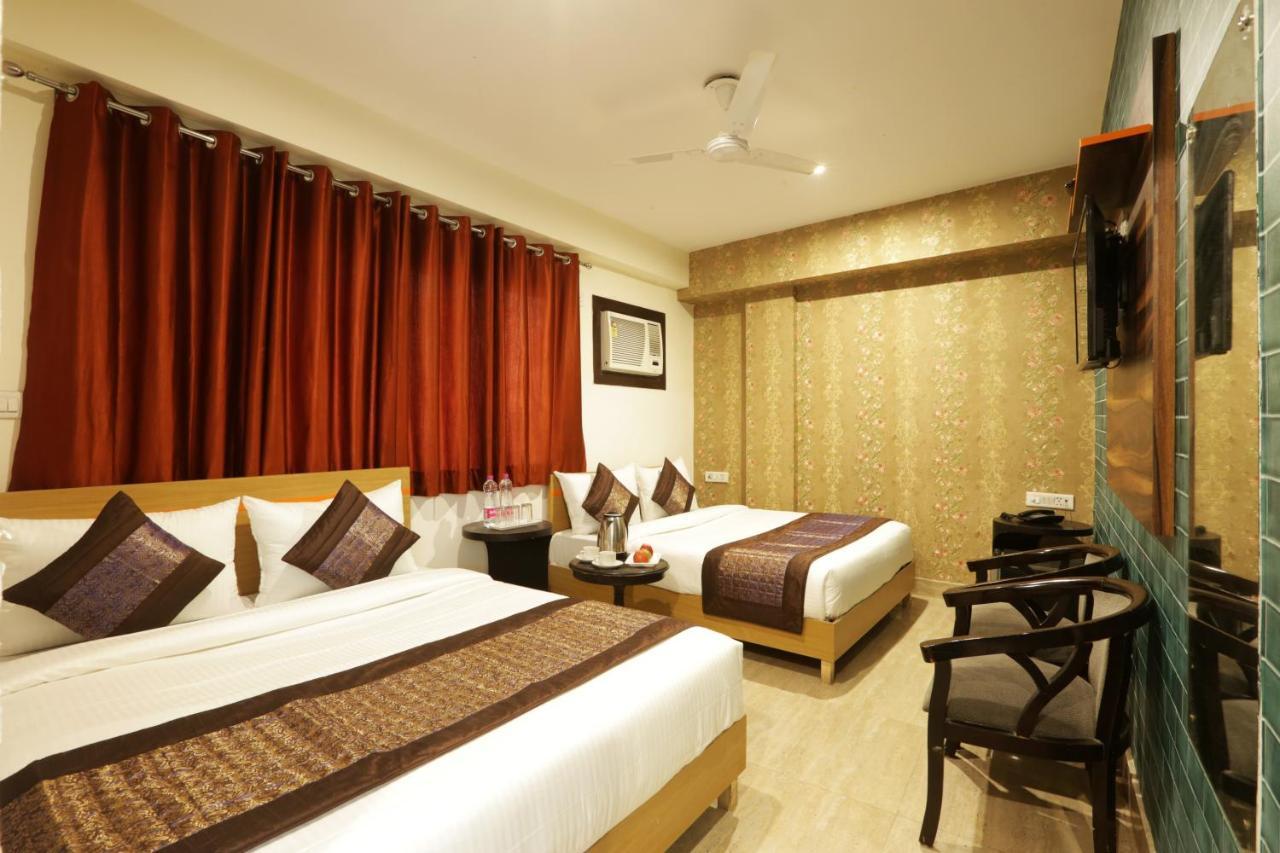 Hotel Ark Wood Új-Delhi Kültér fotó
