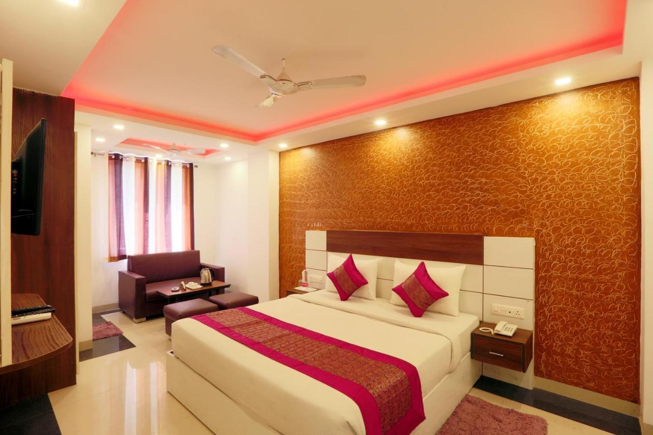 Hotel Ark Wood Új-Delhi Kültér fotó